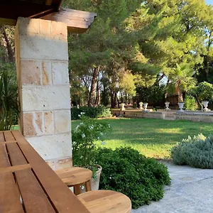 Couette-café Palazzo De Carlo E Il Parco Dei 7 Pozzi